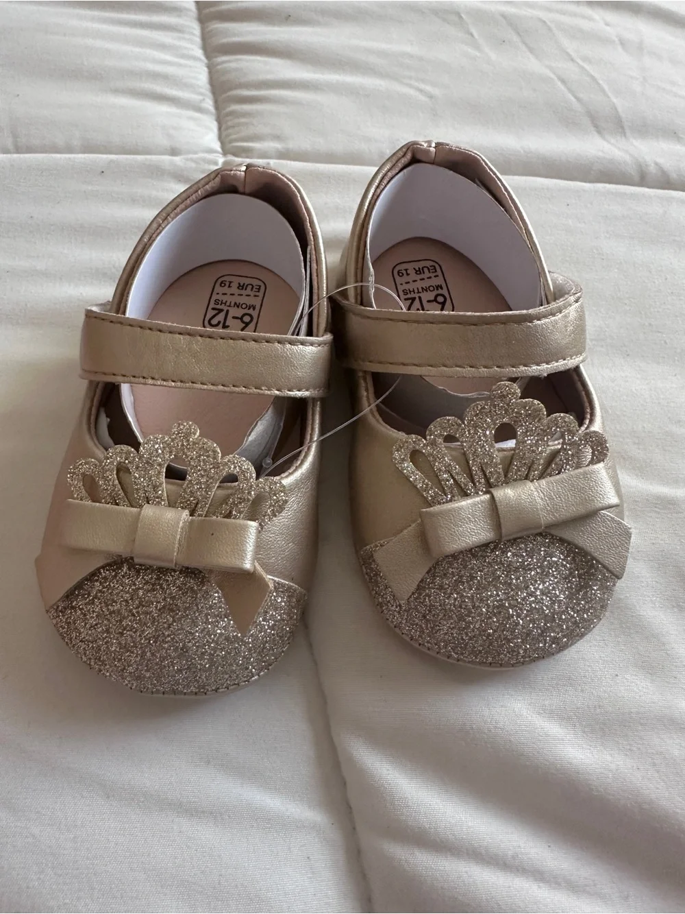 Gold Glitter Bow Mary Jane Dress Shoes Hook & Loop Adjustable Strap 6-12M EU19